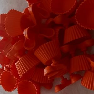 Wilton Orange Silly feet (28 pieces)